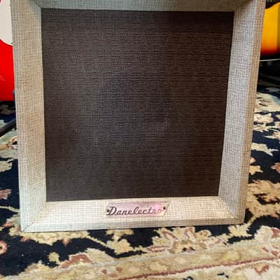 Danelectro Model 122 Cadet Tube Amp Combo JUST SERVICED! Sylvania Tubes 1960s Cream image 2