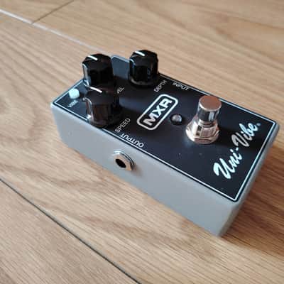 MXR M68 Uni-Vibe imagen 3