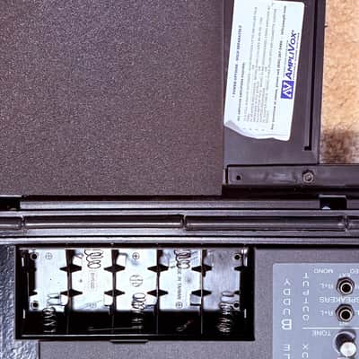 AmpliVox SW222 - Portable Audio System - Vintage image 9