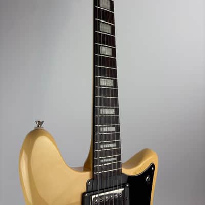 Epiphone Wilshire Phantomatic Antique Ivory image 10