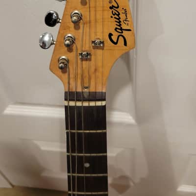 $1100 Squier Hello Kitty 3/4 Mini Stratocaster Electric Guitar image 6