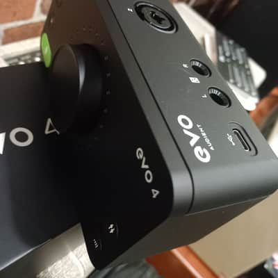 Audient EVO 4 USB Audio Interface 2020 - Black image 3
