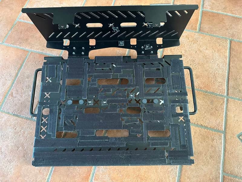 Looperwerk Pedalboard, 2 Ebenen und unterhalb ist auch Platz image 1
