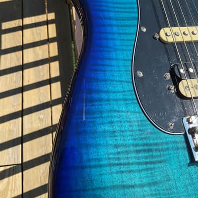 Fender Player Stratocaster HSS Plus Top with Maple Fretboard 2019 - 2021 - Blue Burst image 13