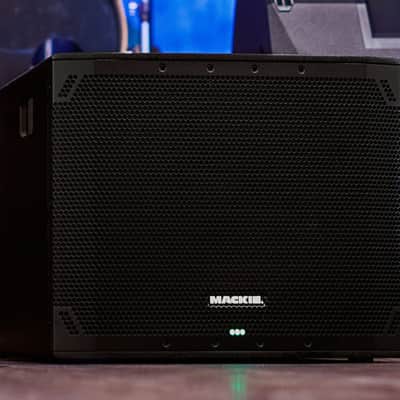 Mackie Thump18Sv4 18" Professional Powered Subwoofer *USA Small Business* imagen 2