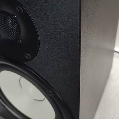 Yamaha HS50M Powered Studio Monitor (Pair) Black image 11