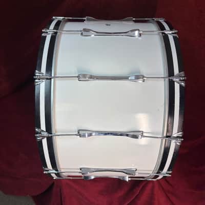 Ludwig Classic Maple 26” Marching Bass Drum 26” x 14” - White image 16