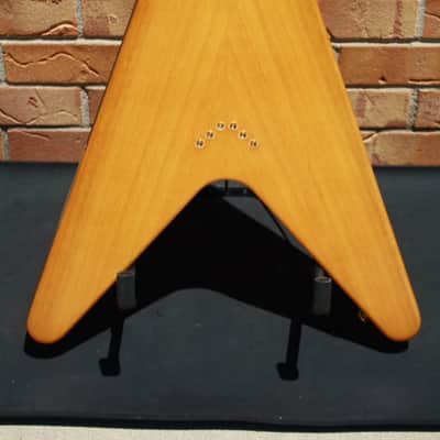 Epiphone Inspired by Gibson 1958 Korina Flying V-Natural-White Guard image 4