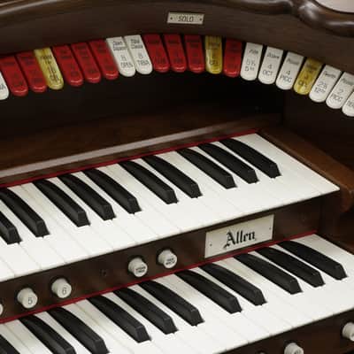 Allen Theatre Organ with Pedalboard, Built-In Speakers, and bench! image 6