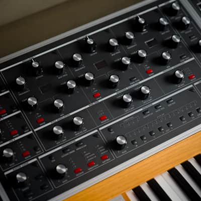 Moog One 16-Voice 61-Key Polyphonic Analog Synthesizer image 5
