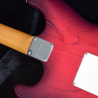 Blade Levinson RH Strat-style guitar*sounds/plays/looks really great! Top quality made in Japan ca.1992/93*has handmade passive Leosounds PU's*fine trem with roller bridges*frets are 100%*1799€ imagen 9