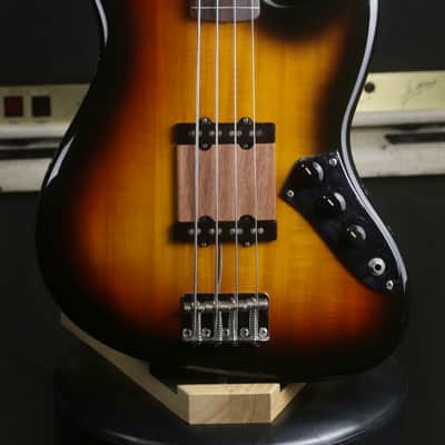 Fretless Fender Jazz Bass JB-62 FL, Made in Japan 2007-2010 - Sunburst image 2