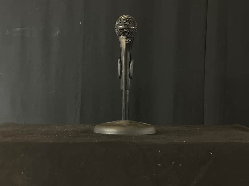 Audix OM7 Handheld Hypercardioid Dynamic Vocal Microphone 2010s - Black image 1
