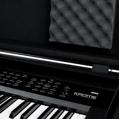 Gator GTSA-KEY76D TSA ATA Deep 76-note Keyboard Case with Wheels image 7