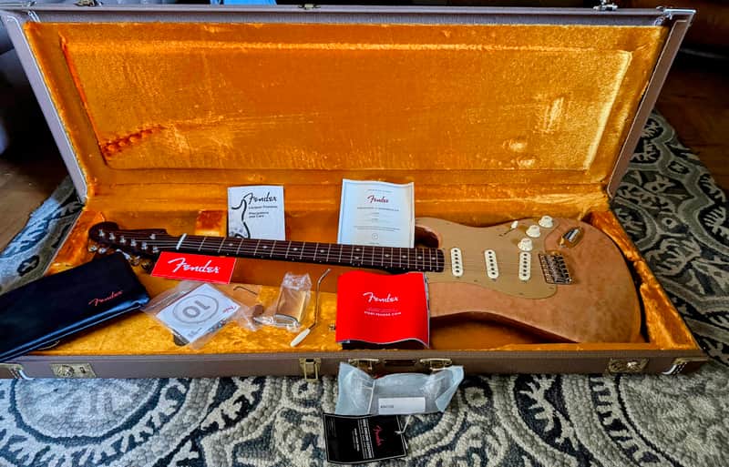 ギター Fender Stratocaster Collectors Series Fender Custom Shop Tomatillo Stratocaster Relic Electric Guitar