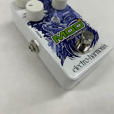 Electro-Harmonix Mod 11 Modulator 2019 - Present - Graphic image 5