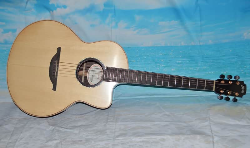 Hsienmo F Model, Rosewood 2026 - Satin Sheen image 1