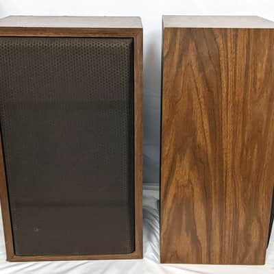Pair of BIC Venturi Model 22 Vintage 3-Way Speakers - Woodgrain image 21