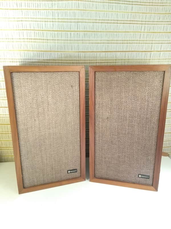 CRITERION 77 SPEAKERS 30 WATT 99-02321WX H. F. RANGE 8 OHM WOOD 1972 image 1