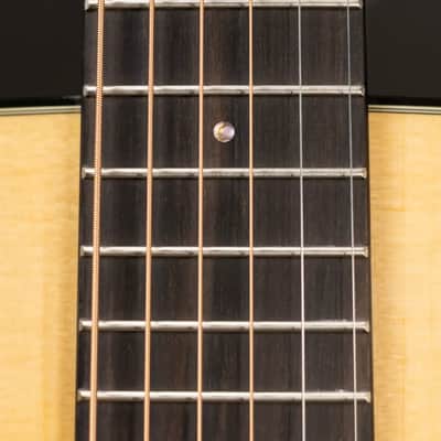 Martin 000-18 Standard Acoustic Guitar - Natural with Hardshell Case image 8