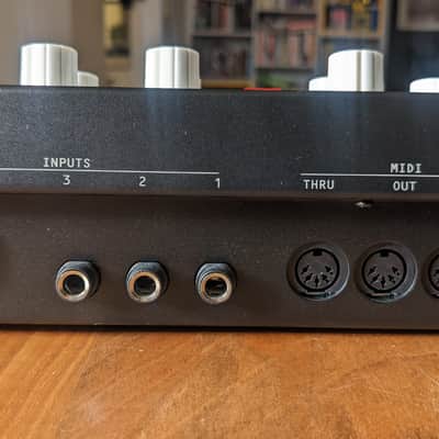 Melbourne Instruments Nina Desktop 12-Voice Synthesizer 2023 - Present - Black image 7