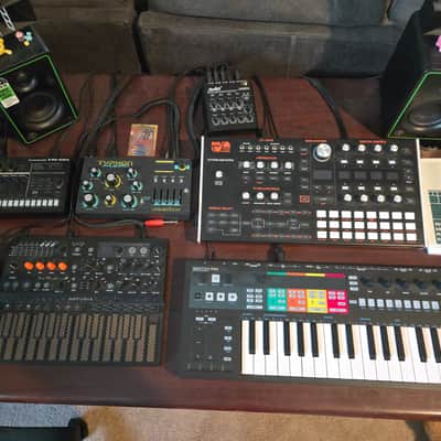 ASM Hydrasynth Desktop Polyphonic Synthesizer 2020 - Black image 2
