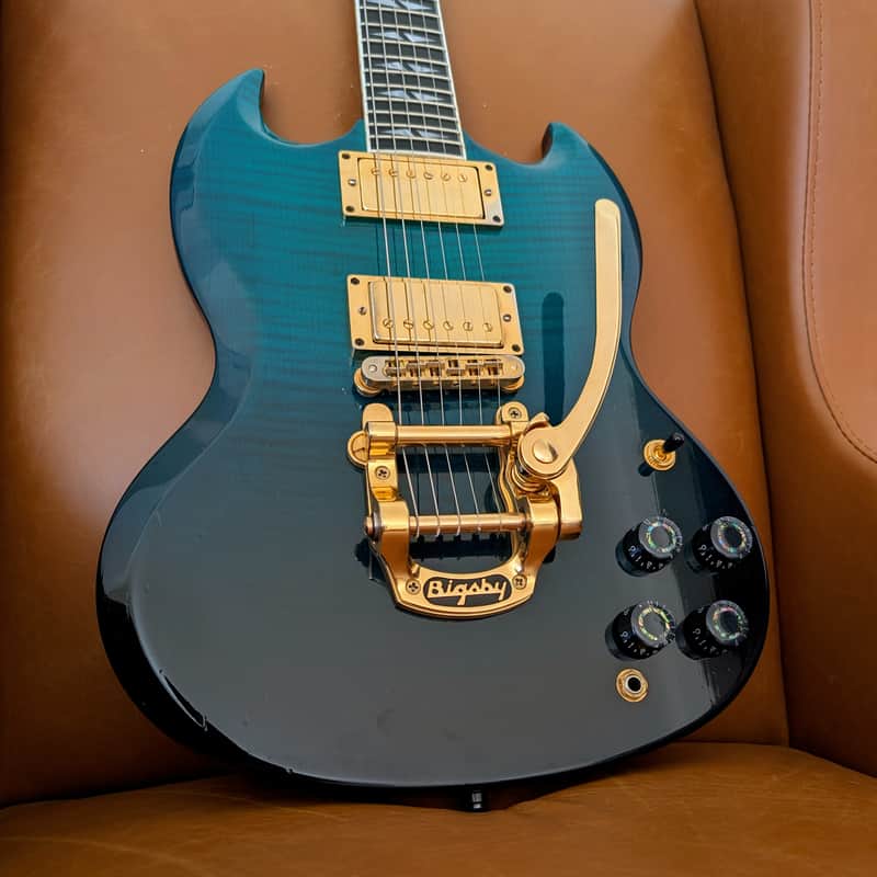 Gibson SG Supreme in Ultra Rare Emerald Burst Finish 2006 - with Case and Bigsby