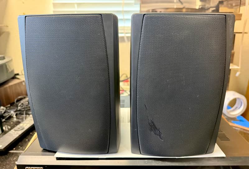 Sonance Mariner Jr. 20 2-Way Indoor-Outdoor Speakers Black Pair; Tested SEE VIDEO image 1