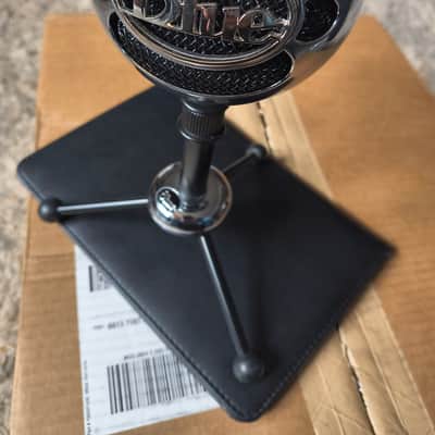 Blue Snowball Multi-Pattern USB Condenser Mic-Chrome image 2