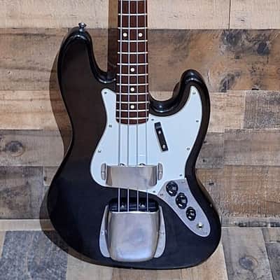 2000 Fender Standard Jazz Bass with Hardshell Case image 2