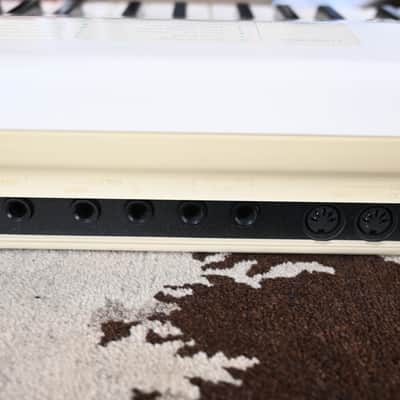 Korg 707 White ***Ultra Rare*** image 10