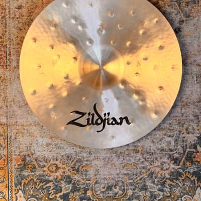 Zildjian K Custom SPECIAL DRY CRASH 18” DARK COMPLEX Thin At 1280 g WHY PAY $464??!! image 2