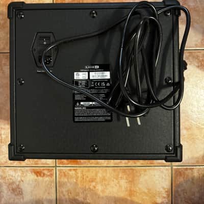 Line 6 Spider V 20 MkII 20-Watt 1x8" Digital Modeling Guitar Combo 2019 - 2021 - Black image 2
