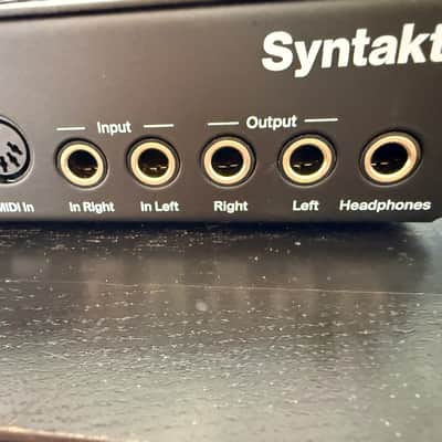 Elektron Syntakt 12 Track Drum Computer & Synthesizer 2022- Present - Black image 2