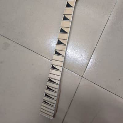 Jackson Electric Guitar Maple Neck, 24 Frets Fingerboard