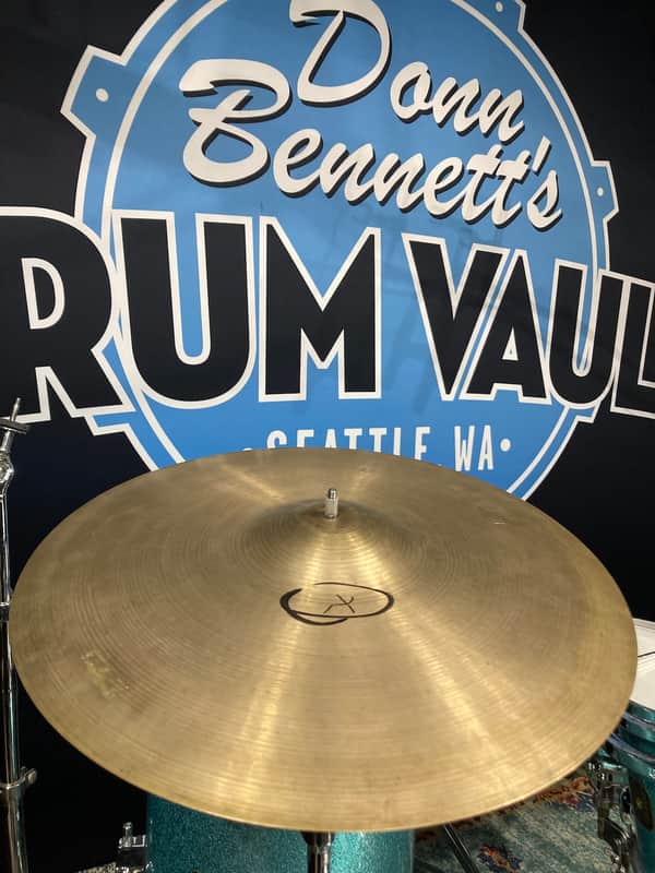 Zildjian - 18" A Crash Cymbal (Cracked) 1350g 1960s - Natural image 1