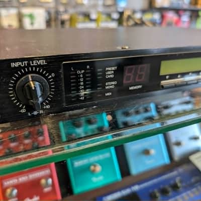 Yamaha SPX990 Professional Multi-Effect Processor 1990s - Black image 2