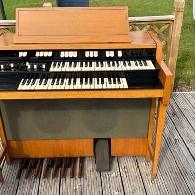 Hammond L-100 Series Organ 1961 - 1972 - Natural image 2
