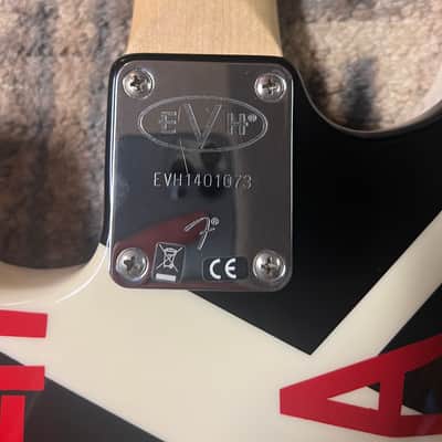EVH Striped Series "Circles/See Ya" 2010 - 2024 - Gloss Black/White image 5
