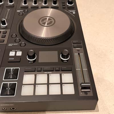 Native Instruments Traktor Kontrol S4 MK3 2024 image 5