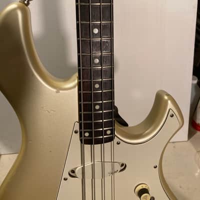 Fender Standard Performer Bass 1985 - 1987 - Frost White image 3