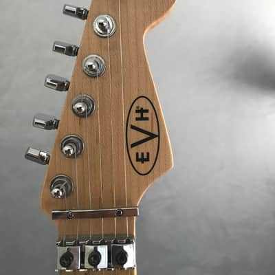 EVH Striped Series White with Black Stripes image 4