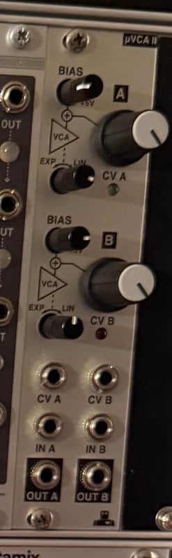 Intellijel uVCA II Dual Log / Lin VCA Eurorack Module 2013 - 2016 - Silver image 1
