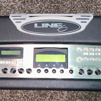 Line vetta hd Stereo Digital Modeling Guitar Amp Head 2003 - 2010 - Silver image 1