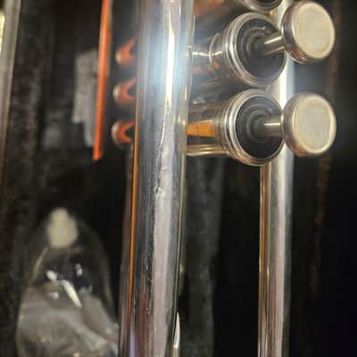 Yamaha Xeno 8335RGS Silver Trumpet W/ Reversed Leadpipe, Gold Brass Bell! image 8