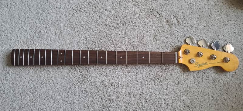 Squier Classic Vibe 60s Precision neck image 1
