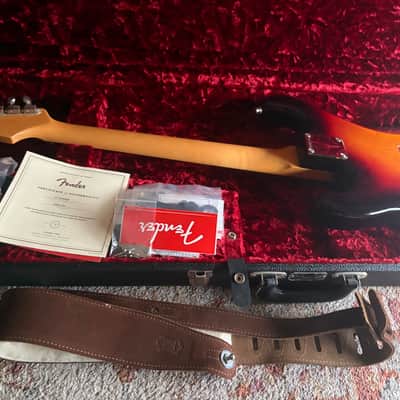Fender American Original '60s Stratocaster with Rosewood Fretboard 2018 - 2022 - 3-Color Sunburst image 10