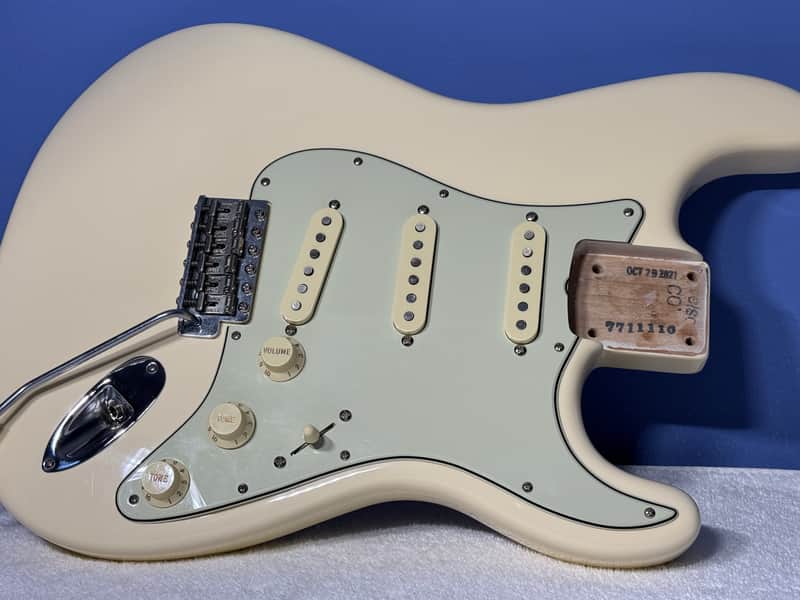 FENDER American Original '60sストラト ボディー Fender American Original '60s Stratocaster Body | Reverb