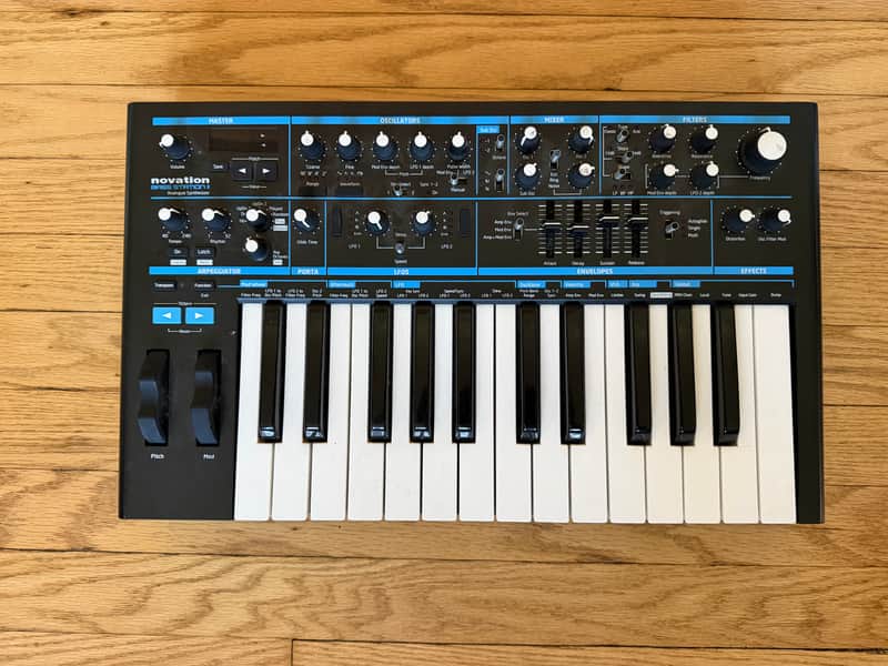 Novation Bass Station II 25-Key Monophonic Synthesizer 2013 - Present - Black image 1