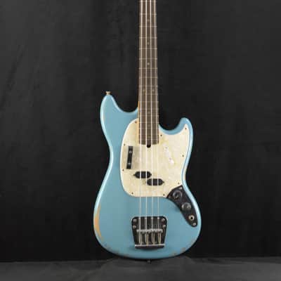 Fender JMJ Road Worn Mustang Bass Faded Daphne Blue Rosewood Fingerboard image 2
